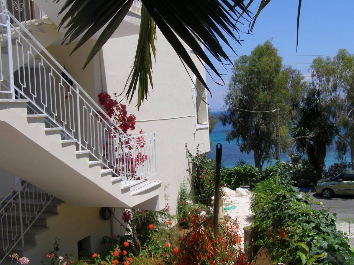 Ionian Mare Aparthotel Agios Ioannis Peristeron  Bagian luar foto