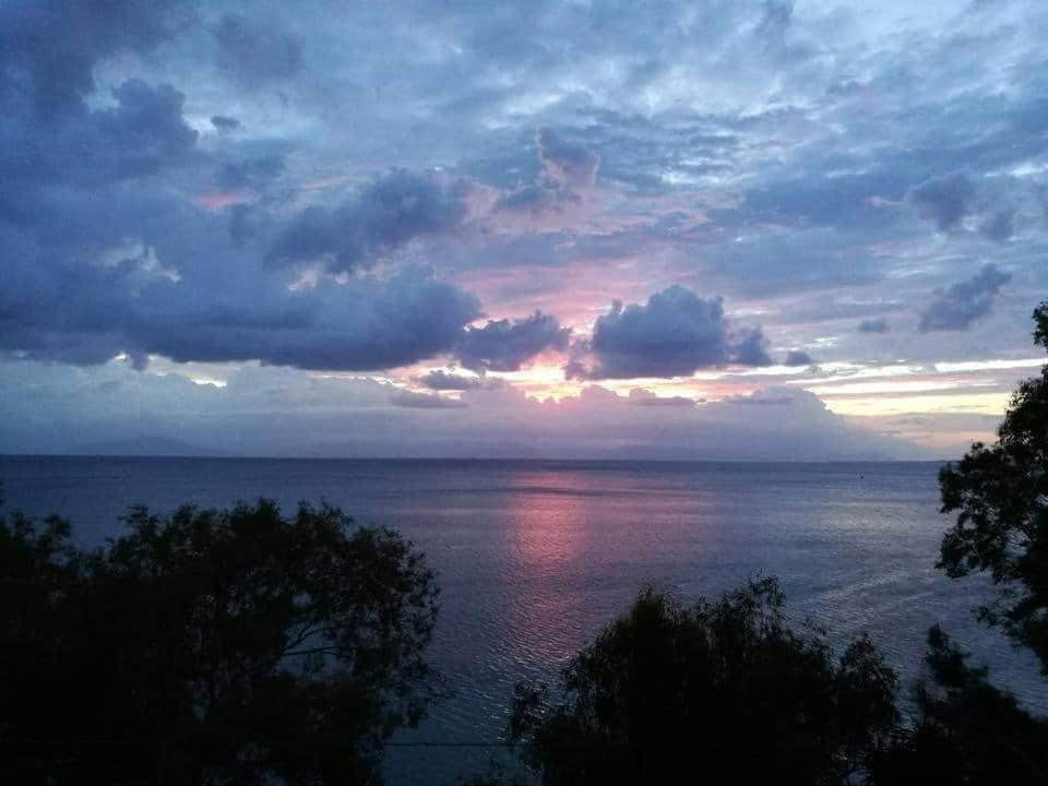 Ionian Mare Aparthotel Agios Ioannis Peristeron  Bagian luar foto
