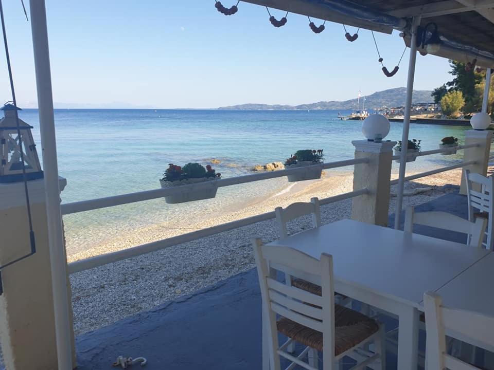 Ionian Mare Aparthotel Agios Ioannis Peristeron  Bagian luar foto
