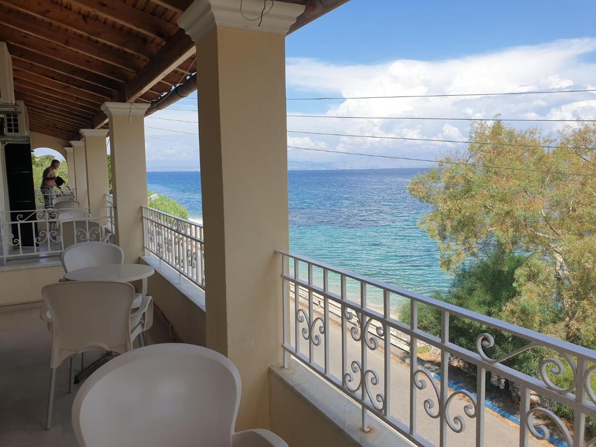 Ionian Mare Aparthotel Agios Ioannis Peristeron  Bagian luar foto