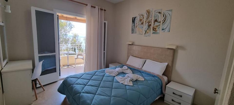 Ionian Mare Aparthotel Agios Ioannis Peristeron  Bagian luar foto