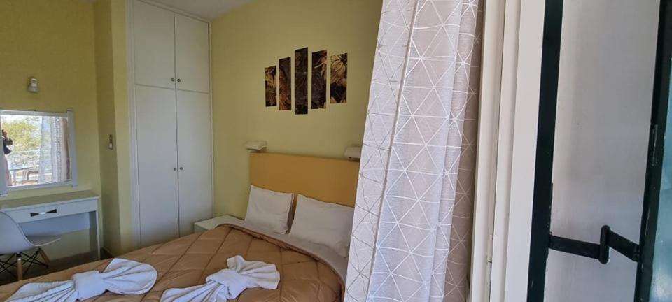 Ionian Mare Aparthotel Agios Ioannis Peristeron  Bagian luar foto