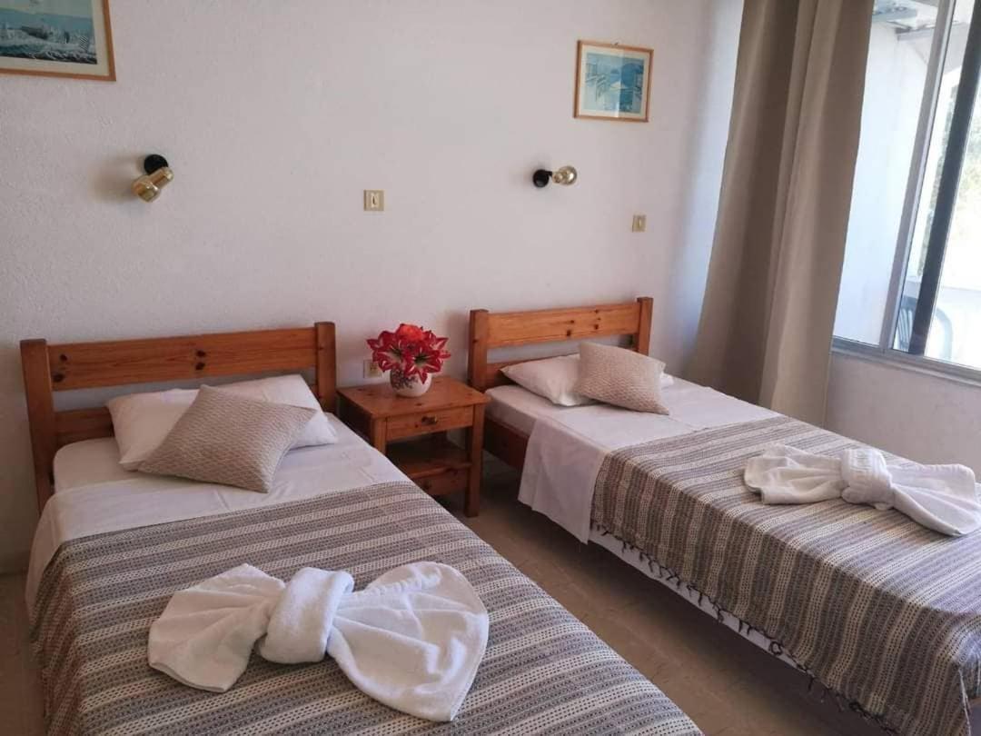 Ionian Mare Aparthotel Agios Ioannis Peristeron  Bagian luar foto