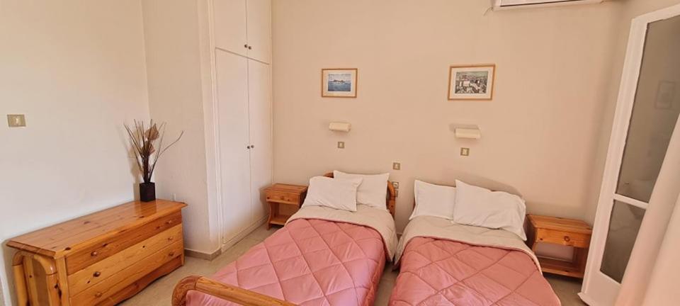 Ionian Mare Aparthotel Agios Ioannis Peristeron  Bagian luar foto